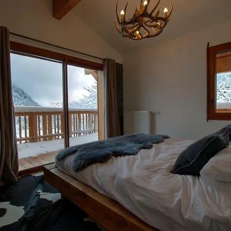 Chalet Henri * シャテル