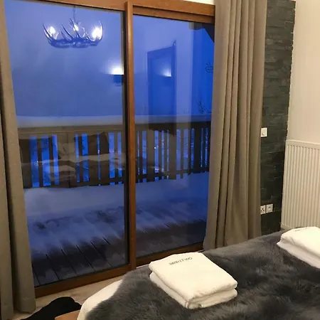 Chalet Henri アパート シャテル